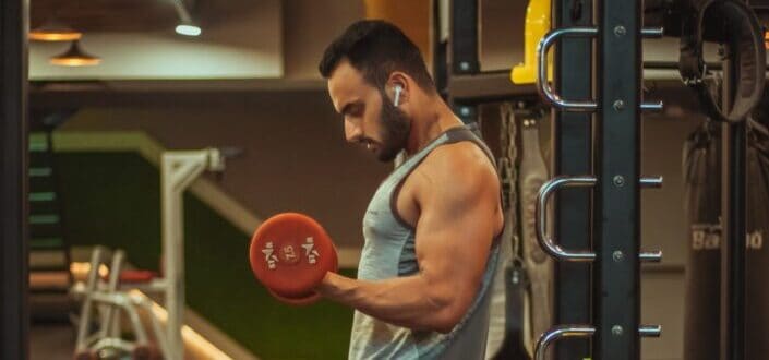 Man lifting weights