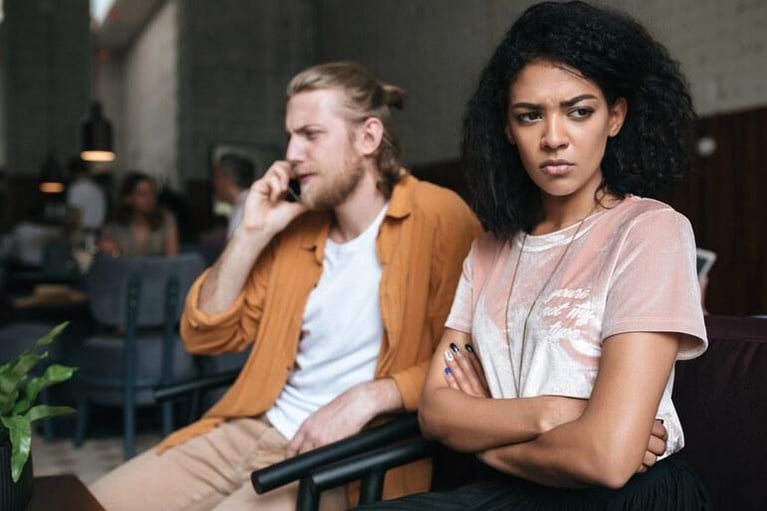 What Is Benching in Dating? When You Are Always The Fallback