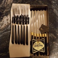 Groomsmen gift Ideas that can be Christmas gift Ideas - Gold n' Ebony steak set (1)