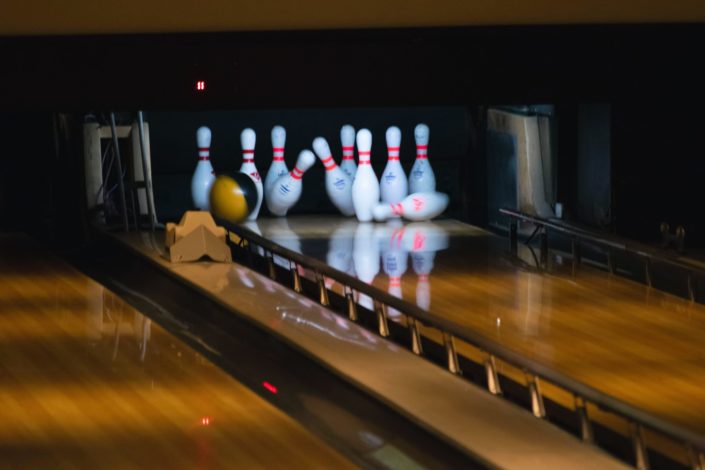 fun date night ideas - bowling.jpeg