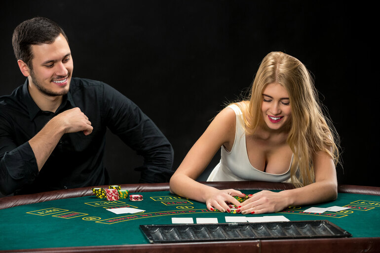 احصل على Vegas Rush عبر الإنترنت: بدائل الكازينو بأسعار معقولة احصل على Vegas Rush عبر الإنترنت: بدائل الكازينو بأسعار معقولة